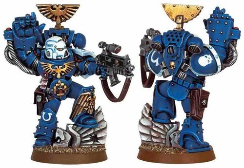 Space Marine Sergeant with Power Fist & Bolter 2008